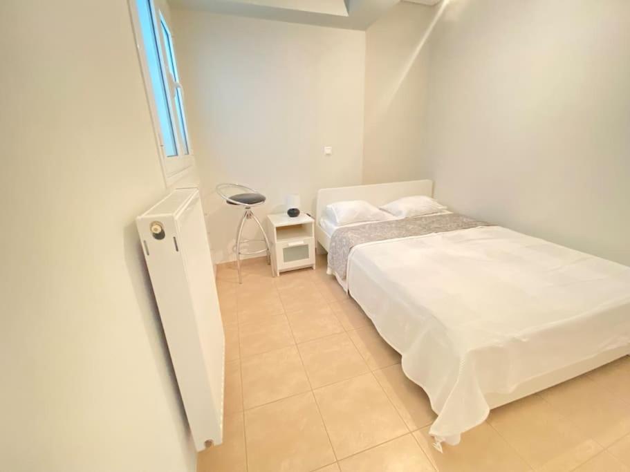 Cozy 2 Room Apartment With Garden Near Athens Air-Port Artemida  Esterno foto