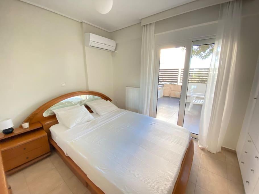 Cozy 2 Room Apartment With Garden Near Athens Air-Port Artemida  Esterno foto