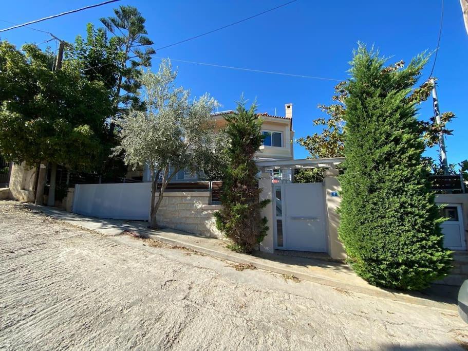 Cozy 2 Room Apartment With Garden Near Athens Air-Port Artemida  Esterno foto