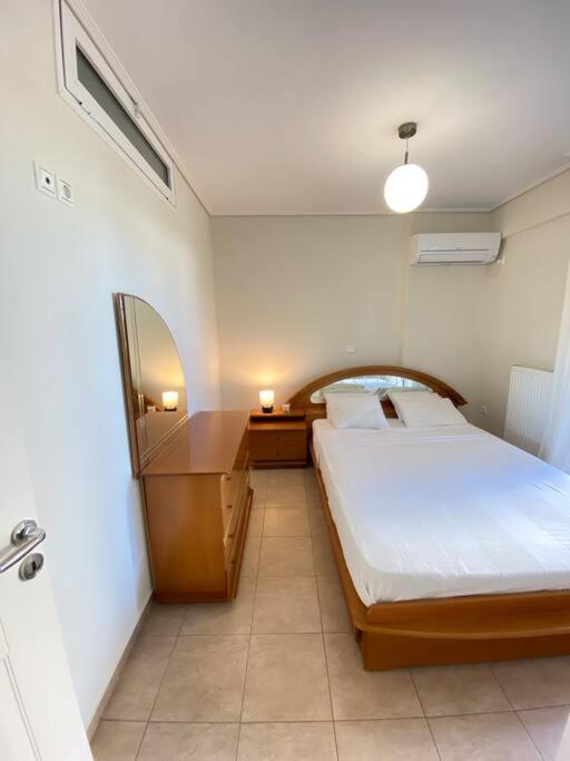 Cozy 2 Room Apartment With Garden Near Athens Air-Port Artemida  Esterno foto